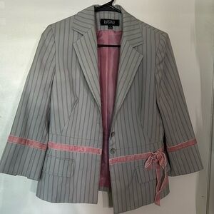 Kasper size 8 women’s blazer with matching skirt